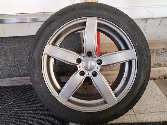 BMW 18" Alumiinivanteet Dezent 5x120