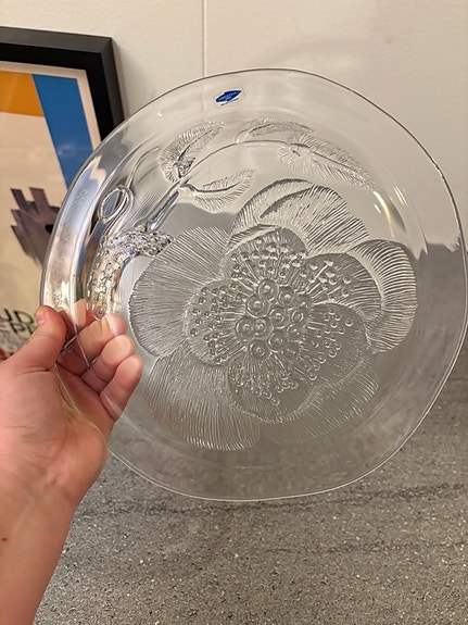 Oiva Toikka Pioni tarjoiluastia 27cm Nuutajärven lasi oy