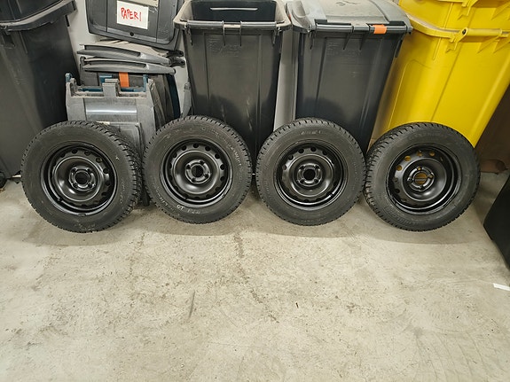 14" Nastarenkaat 4x108 peltivanteilla