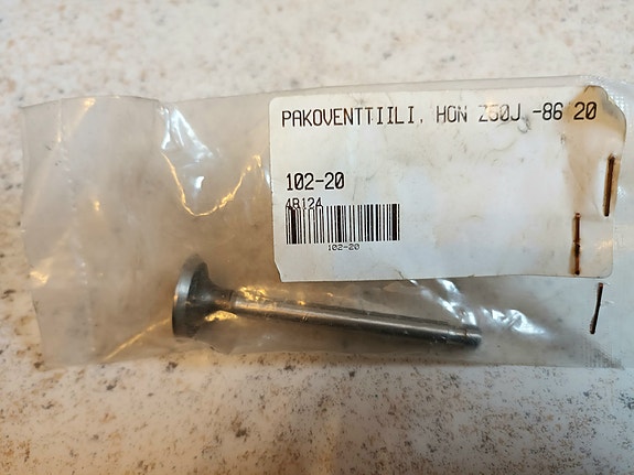 Uusi Honda Monkey Z50 -86 uusi pakoventtiili