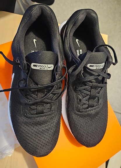 Nike React Miler 3 naisten juoksukengät 38,5