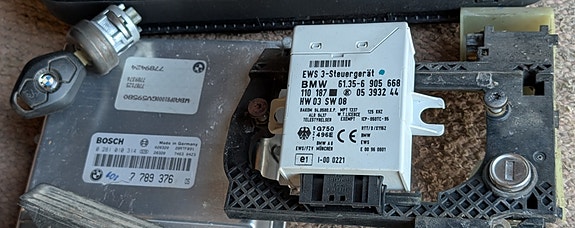 BMW E39 530da -02 ecu, ews, avain, lukot