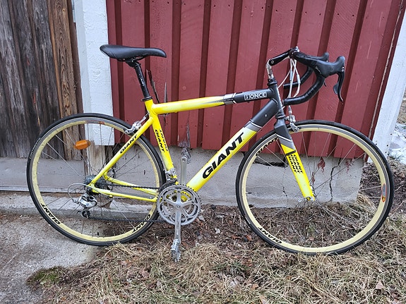 Giant TCR Once maantiepyörä