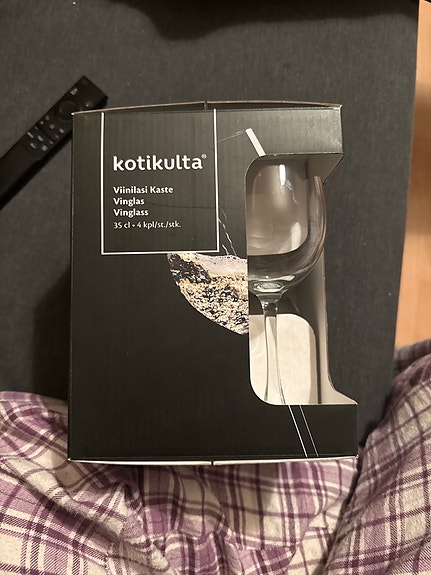 Kotikulta viini lasi