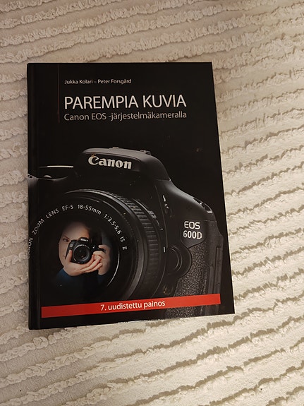 Canon EOS parempia kuvia kirja