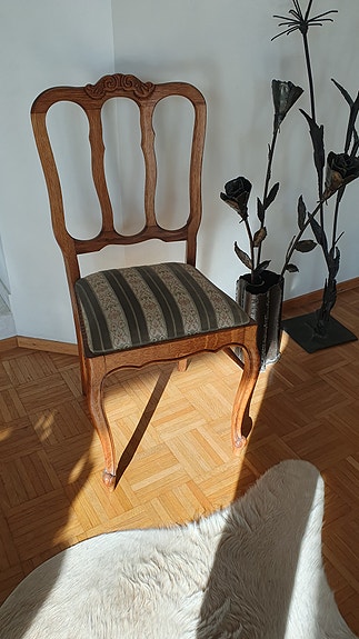 Tyylikäs rokokoo-tyylinen tuoli, hyväkuntoinen