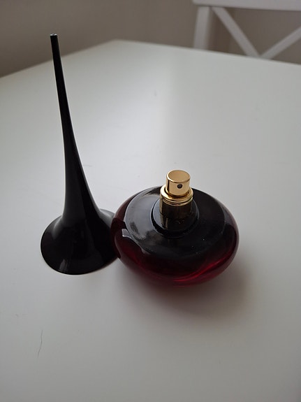 Oriflame naisten hajuvesi