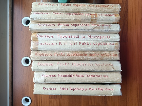 Gösta Knutsson Pekka Töpöhäntä kirjasarja vuosilta 1943-1948