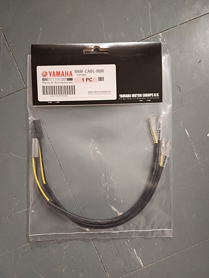 Yamaha johtosarja LED-vilkuille