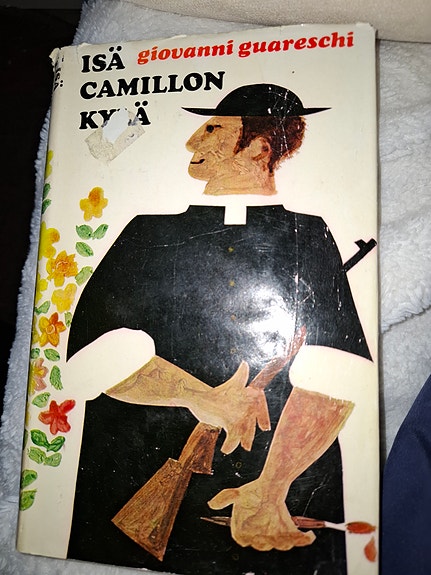 Isä Camillon kylä kirja kovakantinen