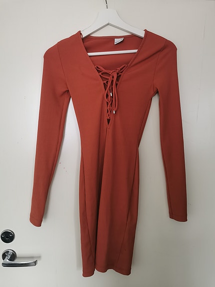 Gina Tricot mekko XS