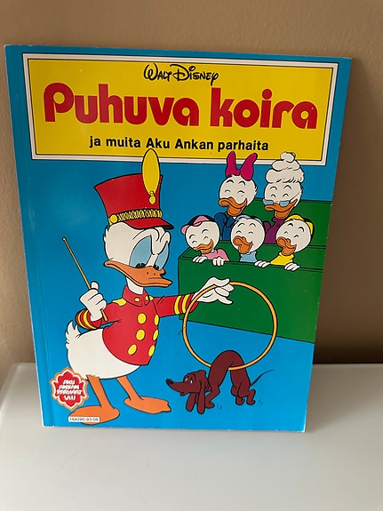 Walt Disney Aku Ankan parhaat Puhuva koira sarjakuva-albumi
