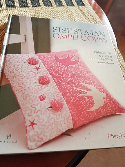 Sisustajan ompeluopas.  Cheryl Owen