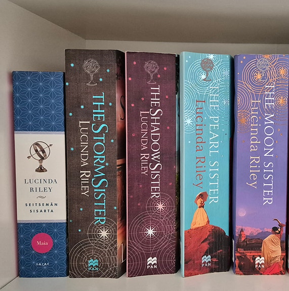 Lucinda Riley Seven Sisters -kirjasarja