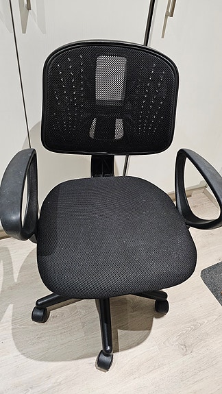 Masku black office chair - Masku musta työ tuoli
