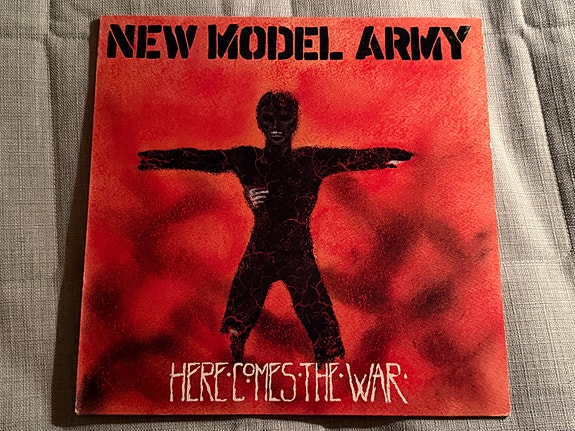 New Model Army – Here Comes The War 12" Maxi-Single