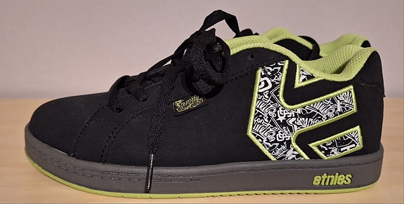 Uudet Etnies tennarit