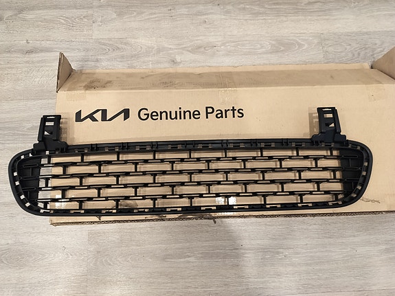 Kia etupuskurin maski 86560 H8400