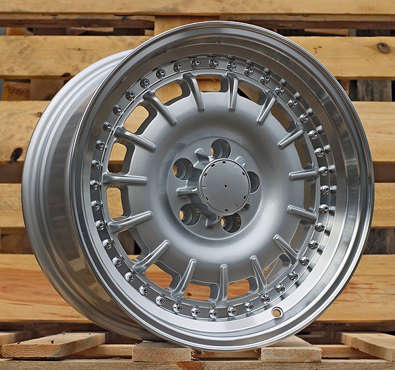 UGM Wheels 8/9x17 5x112 Vannesarja
