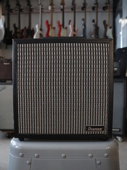 Ibanez IBZ10GV2 kombovahvistin kitaralle
