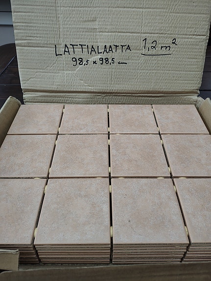 Lattialaatat