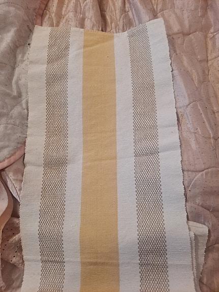 Pöytäliina keltainen-beige-valkoinen raidallinen