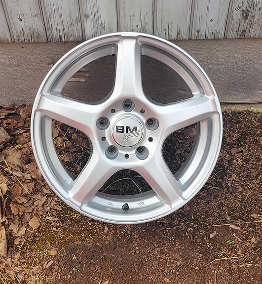 15" jako 5x112, ET35 aluvanteet 4 kpl, M-B, VAG, ym.