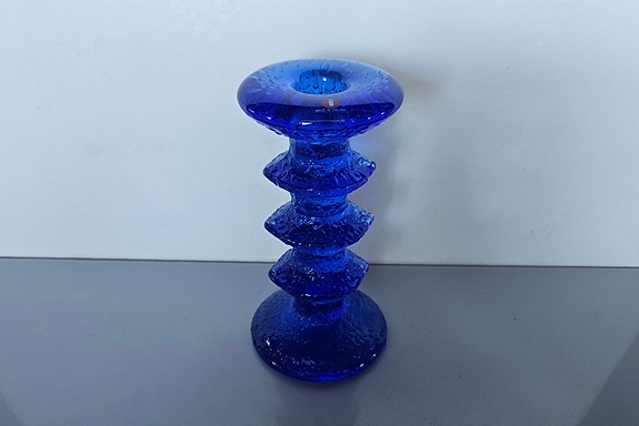 Iittala sininen Festivo kynttilänjalka