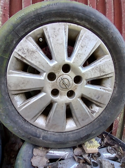 Opel Vectran vanteet. 16"