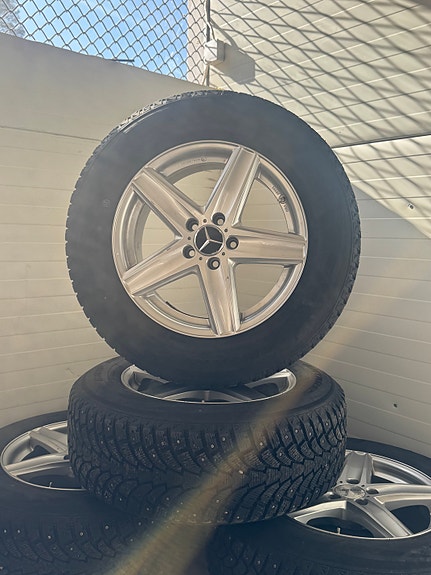 Mercedes GLC Vanteet Renkaat 235/65R17