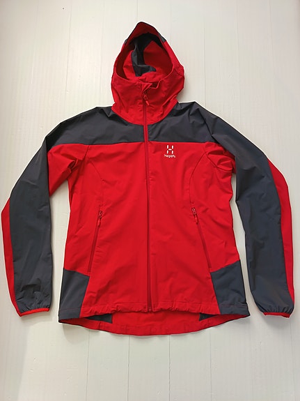 HÄGLÖFS naisten softshell takki M