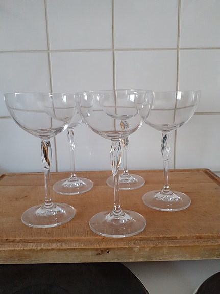 Samppanja / cocktail -lasit