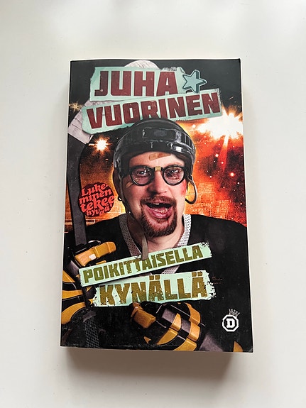 Juha Vuorinen Poikittaisella kynällä kirja