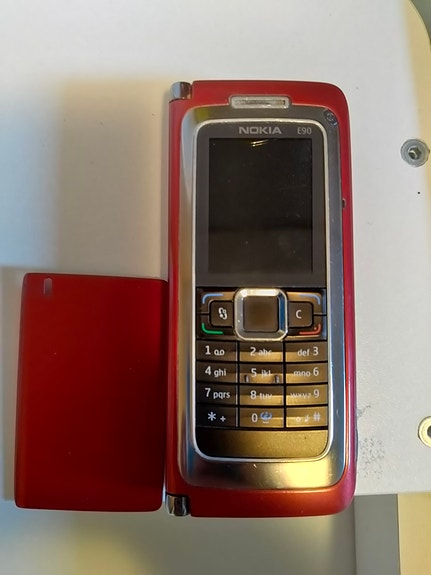 Nokia E90