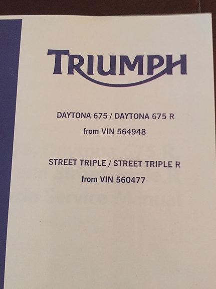 Triumph Daytona 675 / Street Triple huoltokirja