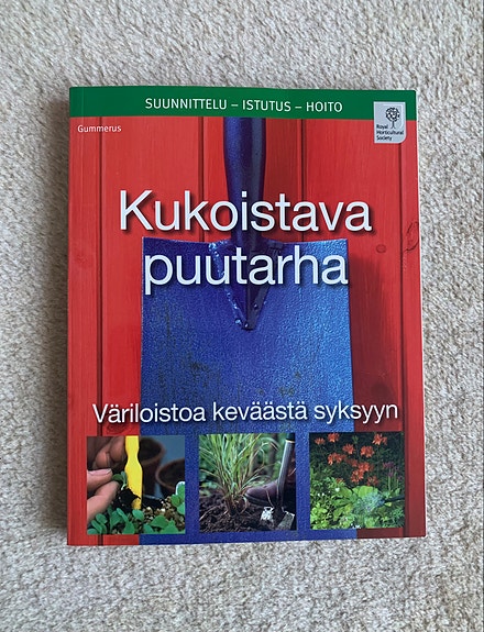 Kukoistava puutarha