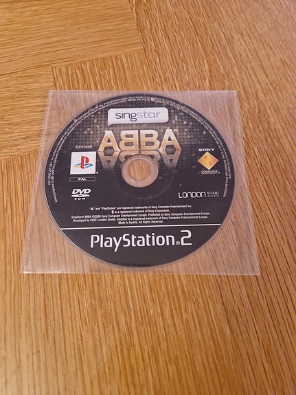 PS2: SingStar ABBA -peli