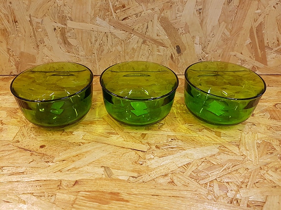 Fasetti jälkiruokakulho, vihreä, Kaj Franck, Nuutajärvi