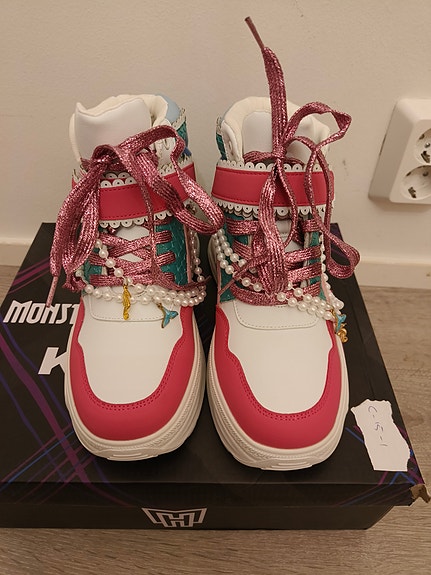 Product image 3 of 4