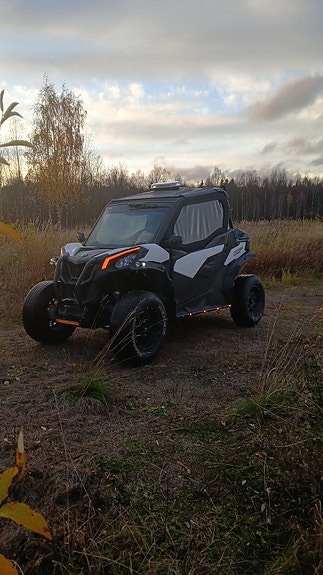 Can-am maverick trail 800