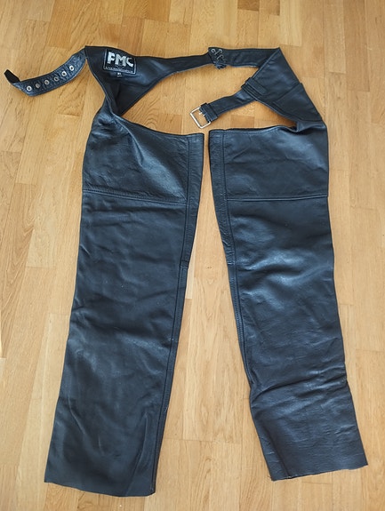 Motorcycle leather chaps