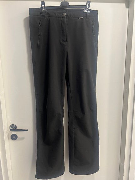 Myydään Icepeak naisten softshell housut. Koko 40
