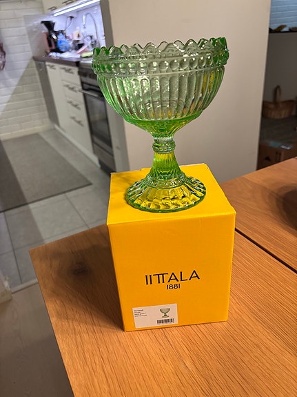 Iittala mariskooli jalallinen kulho vihreä lasi