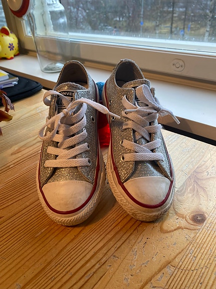 Converse tennarit 28