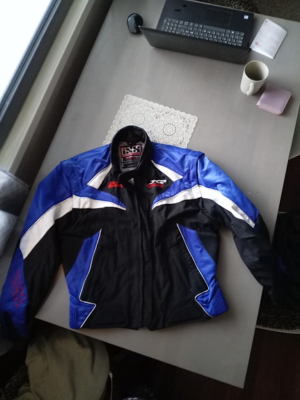 Product image 2 of 8