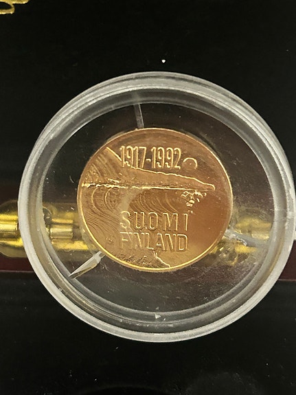 Suomi Finland 1917–1992 juhlaraha 10000 mk kolikko   22k ja 9 gramma