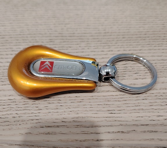Citroen avaimenperä