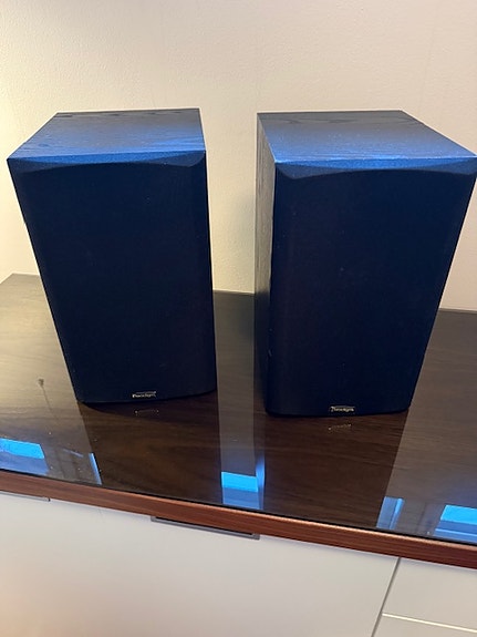 Myydään hyvät Paradigm V2 Titan Hifi-kaiuttimet