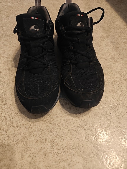 kävelykengät Gore-Tex musta koko 39