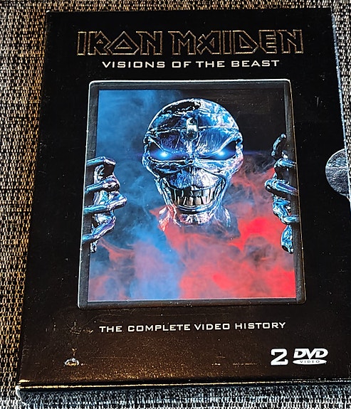 Iron Maiden - Visions Of The Beast